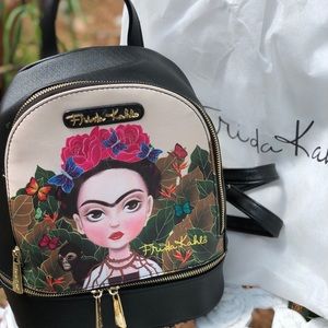 Frida kahlo backpack 🎒 beautiful 💕